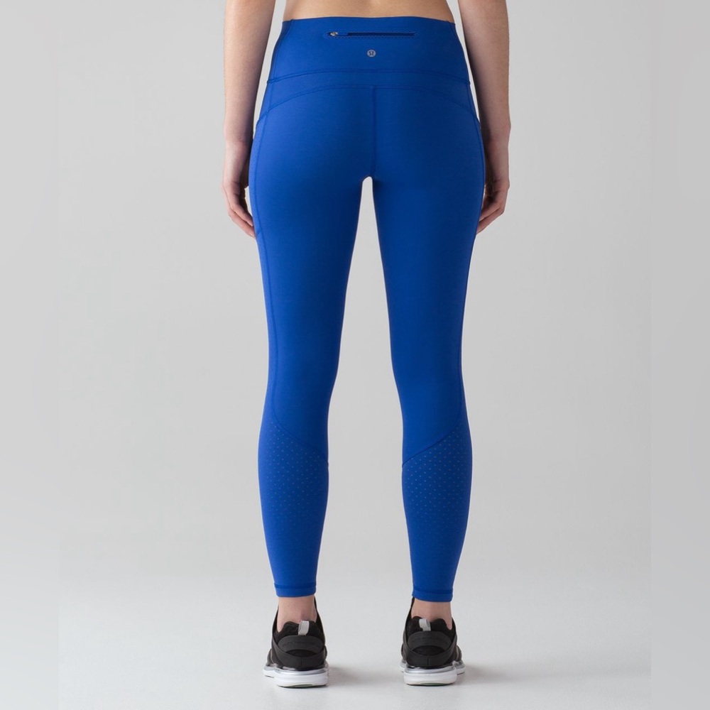 Lululemon Mind Over Miles Tight (25")
Jet Stream